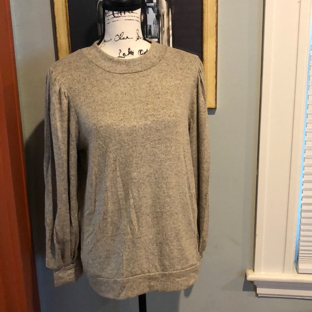 Perfect Peach Puff-Sleeved Brushed Hacci Top